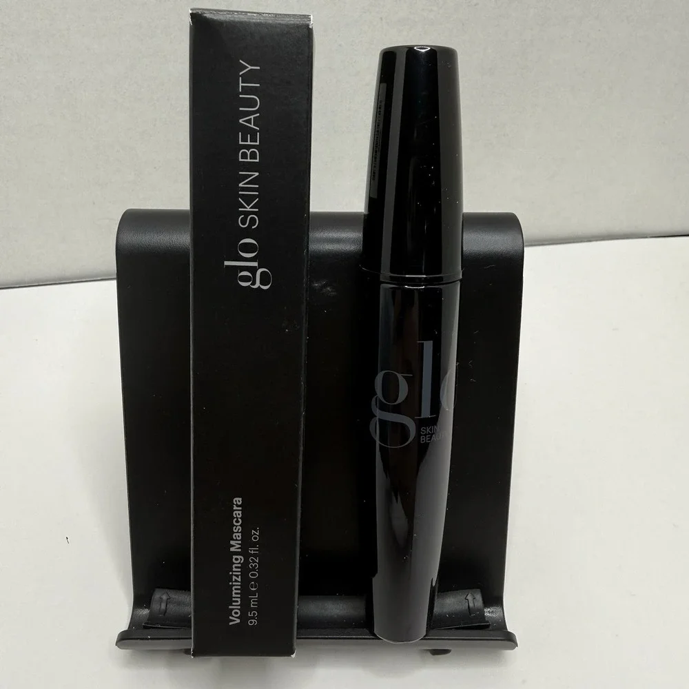 Glo Skin Beauty Volumizing Mascara Black 9.5mL New In Box